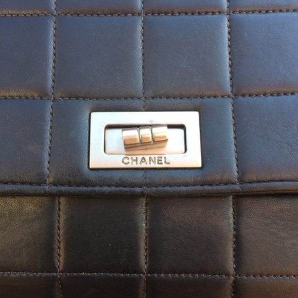 ^HOST PICK" Lux CHANEL VINTAGE BAG - Picture 6 of 8